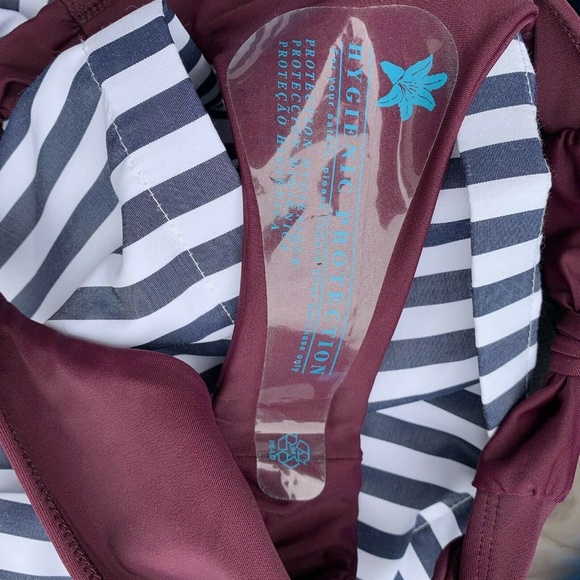 La Maree Burgundy Knot Sided Bikini Bottom Small - Picture 5 of 5